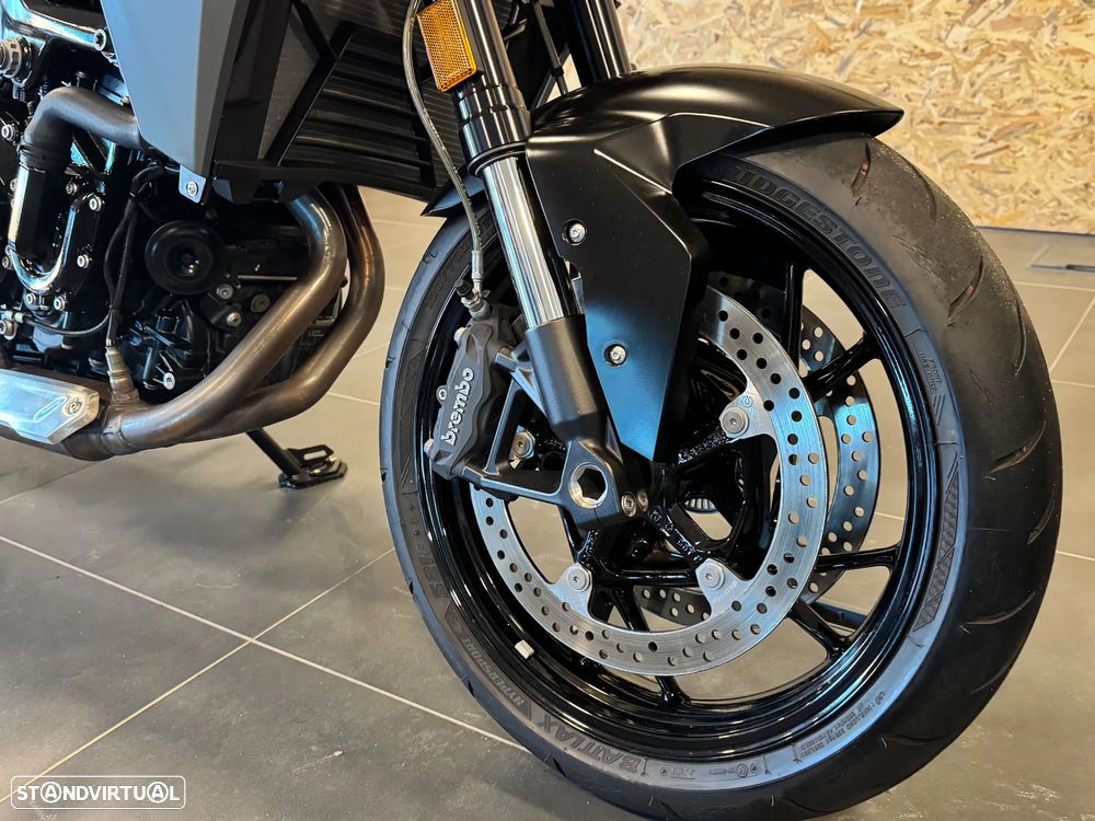 BMW F 900 R - 9