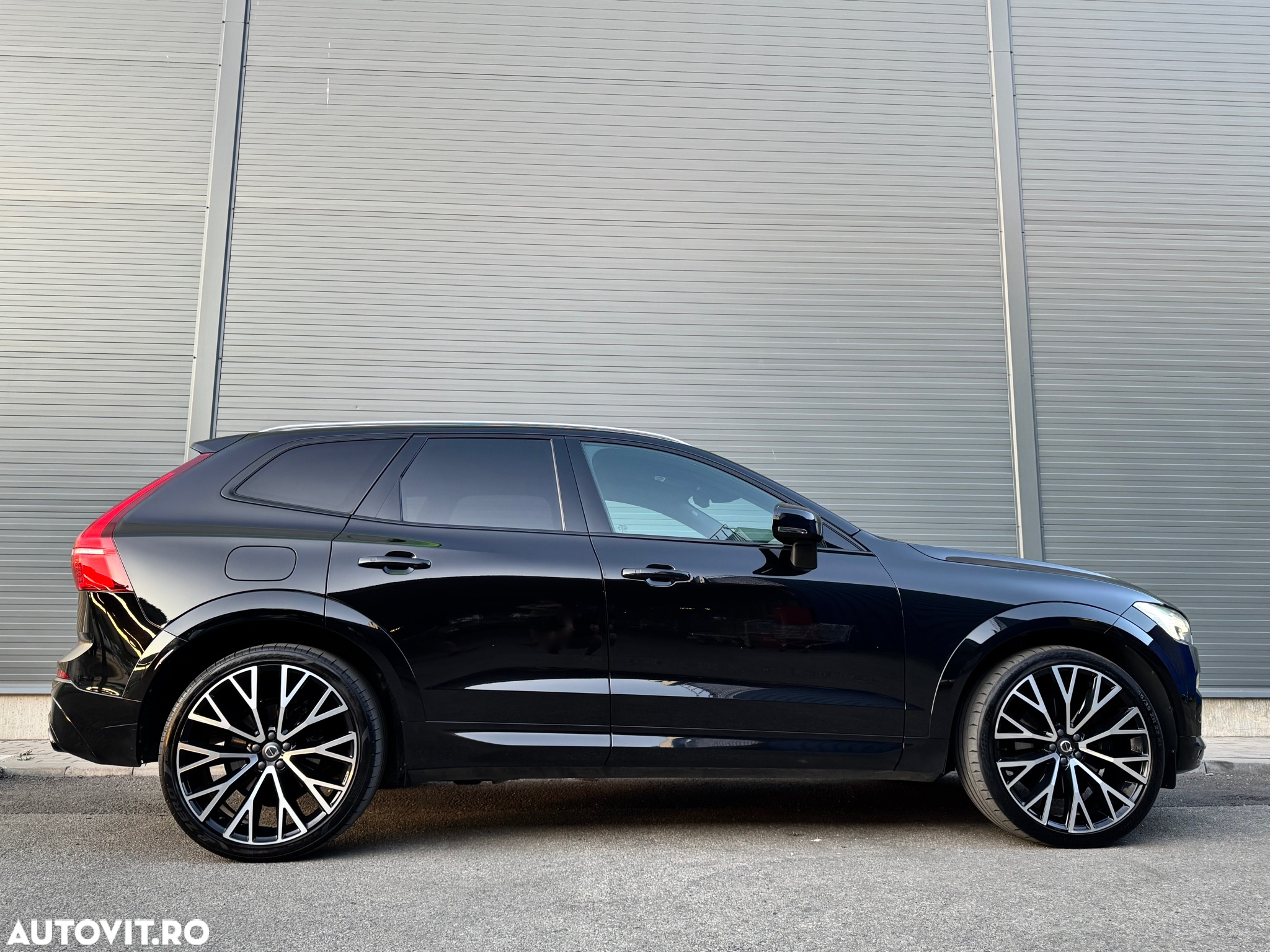 Volvo XC 60 D5 AWD R-Design - 7
