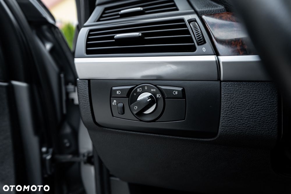 BMW X5 3.0sd - 28