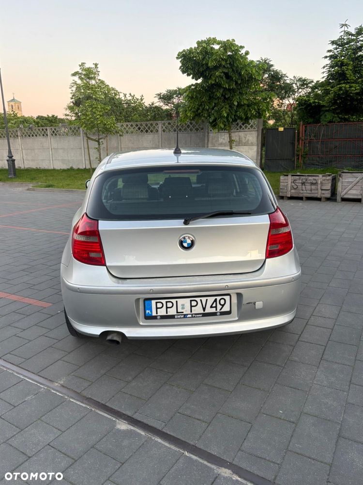BMW Seria 1 2010 photo 5