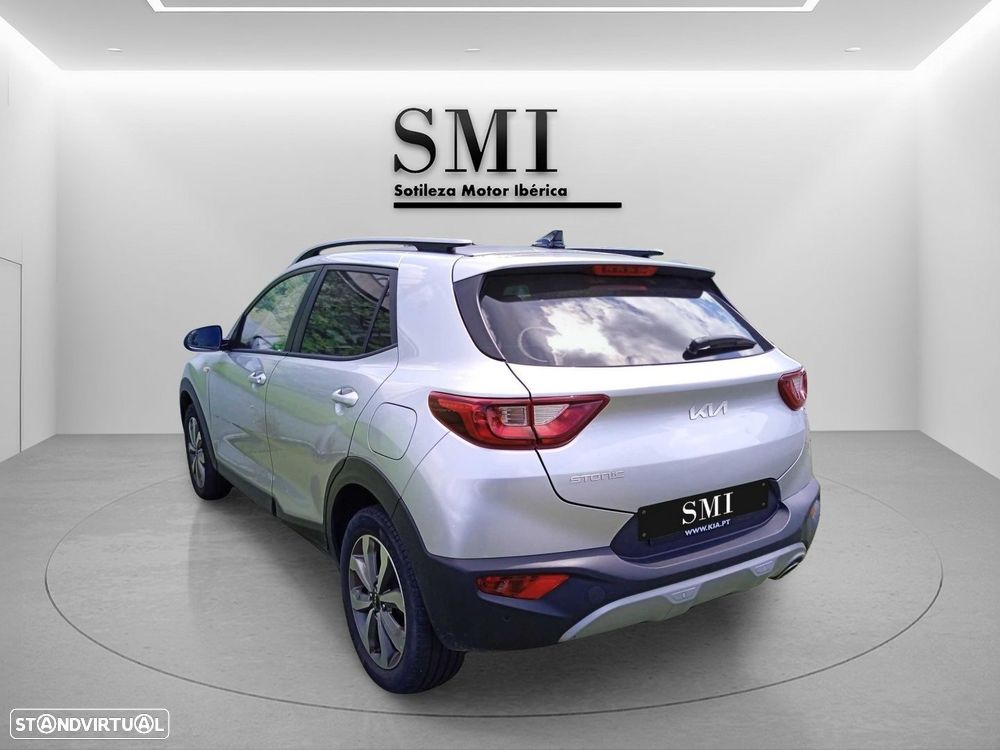 Kia Stonic - 23