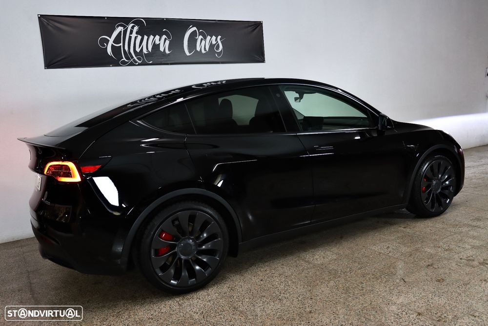 Tesla Model Y Performance Tração Integral - 12