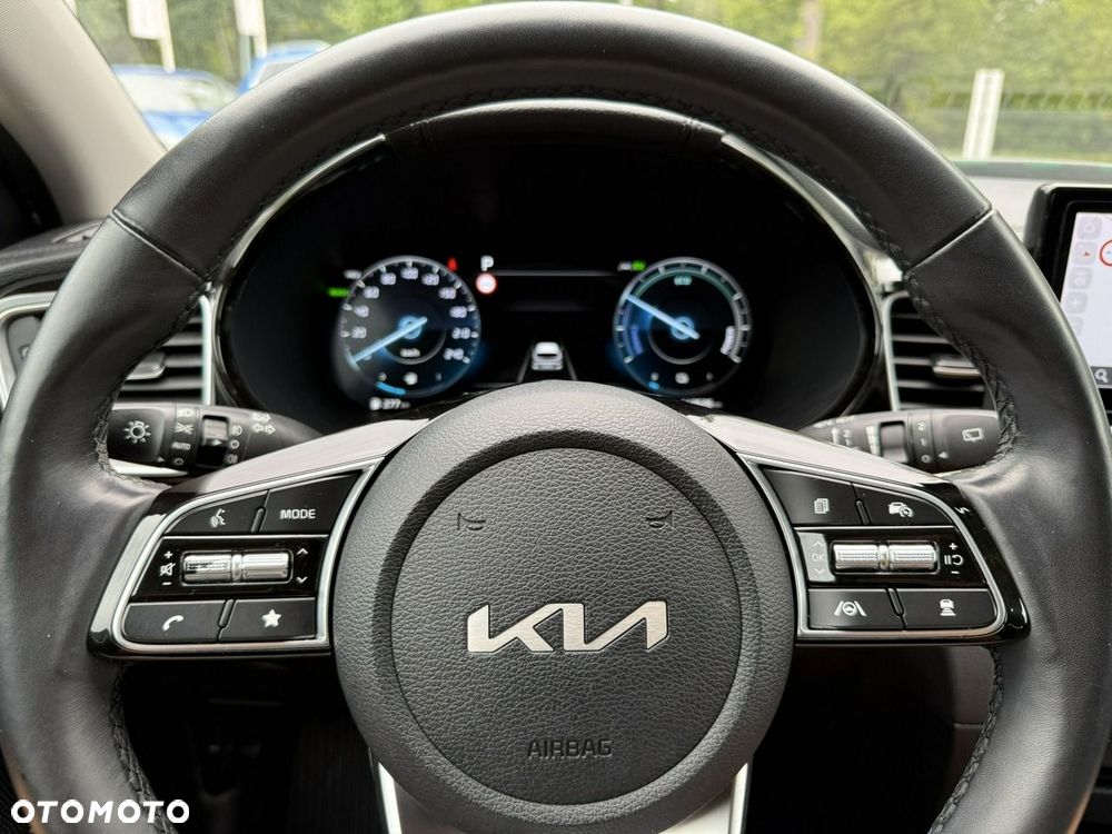 Kia Ceed 1.6 GDI PHEV L Business Line DCT - 24