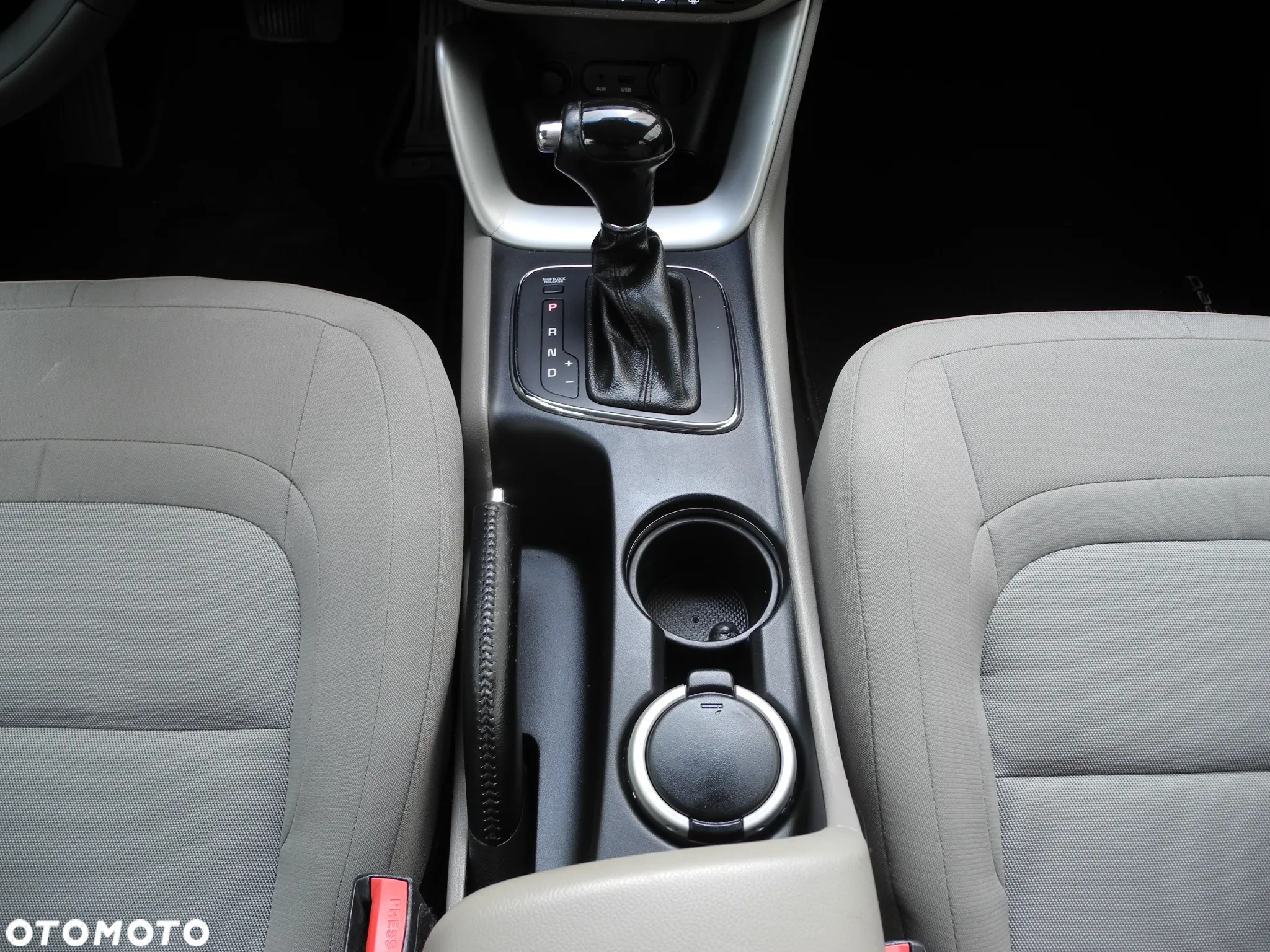 Kia Ceed - 10