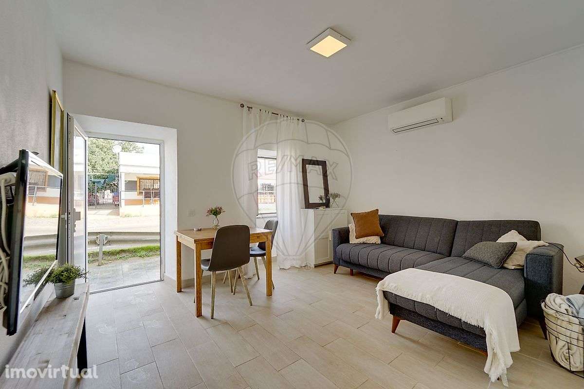 Moradia T2 para venda - Grande imagem: 2/24