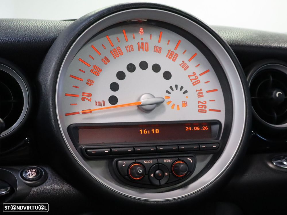MINI Cabrio Cooper D Auto - 17