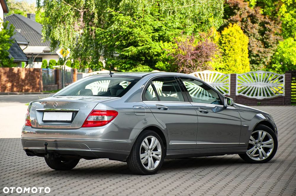 Mercedes-Benz Klasa C 200 CDI DPF Automatik Avantgarde - 15