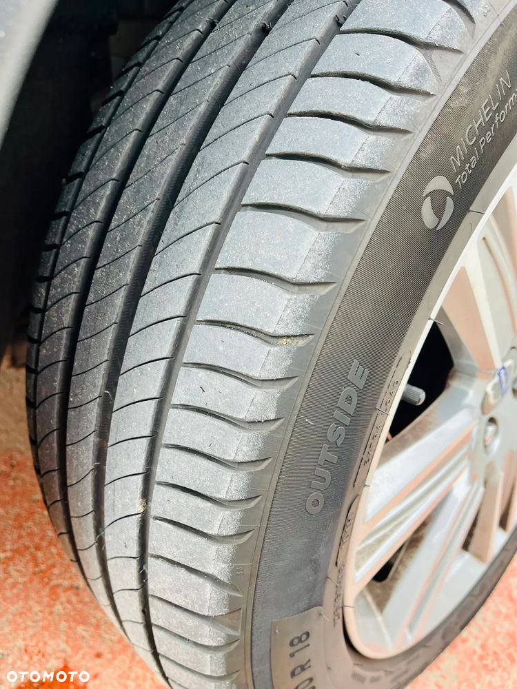 Volvo XC 70 D5 AWD Dynamic Summum - 8