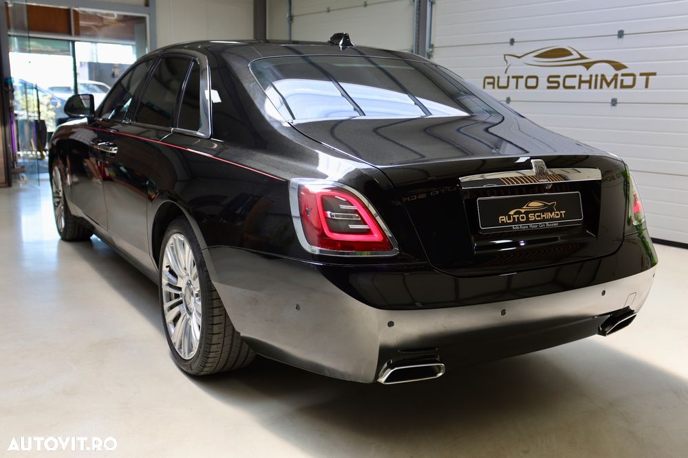 Rolls-Royce Ghost - 6