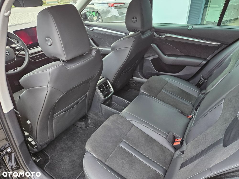 Skoda Octavia 2.0 TDI Selection DSG - 10