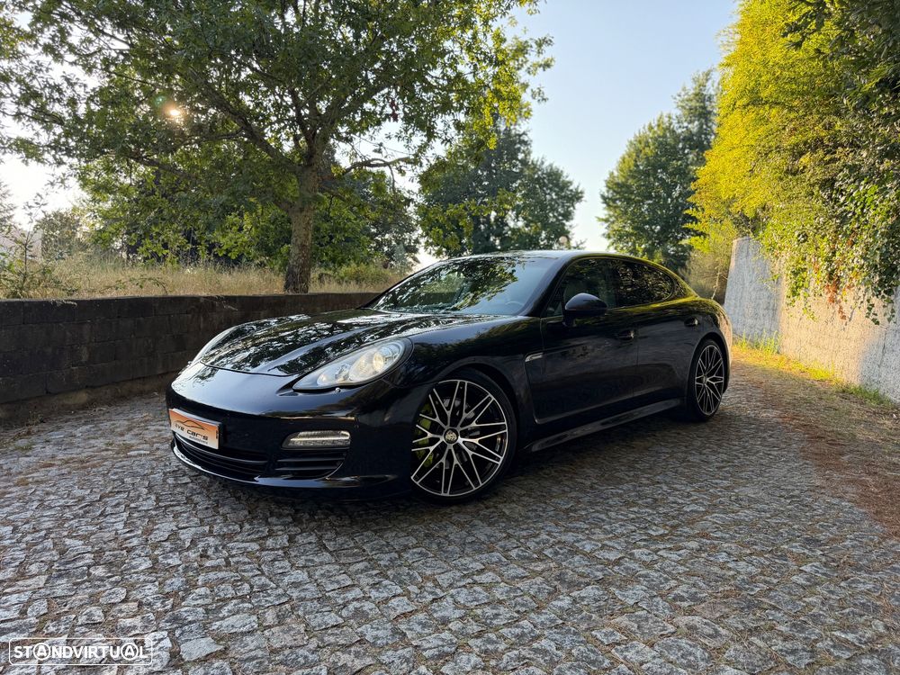 Porsche Panamera Platinum Edition - 1