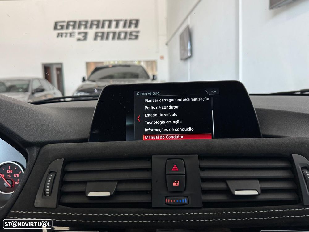 BMW 330 e iPerformance Pack M - 27