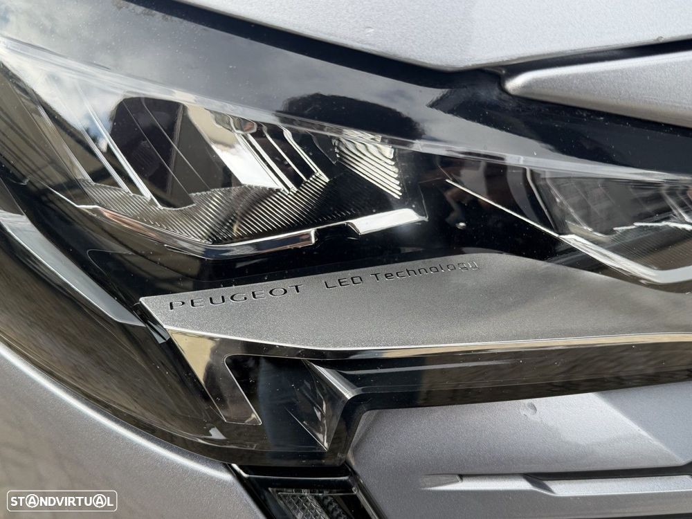 Peugeot 5008 1.2 PureTech Allure Pack EAT8 - 9