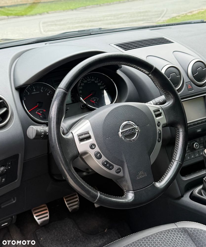 Nissan Qashqai 2.0 4 x 4 tekna - 9