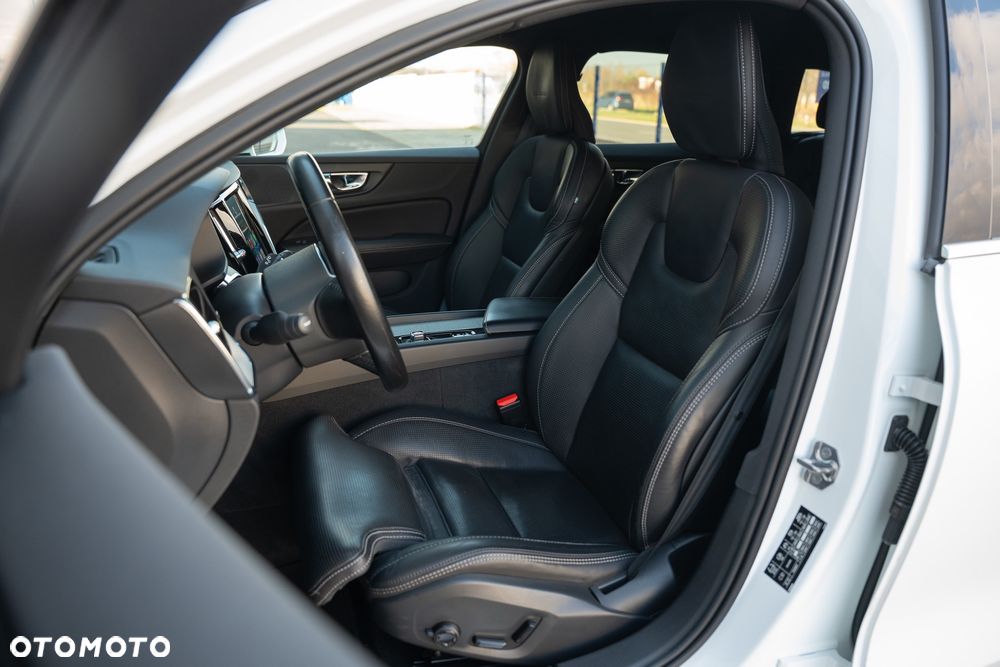 Volvo V60 D3 Inscription - 24