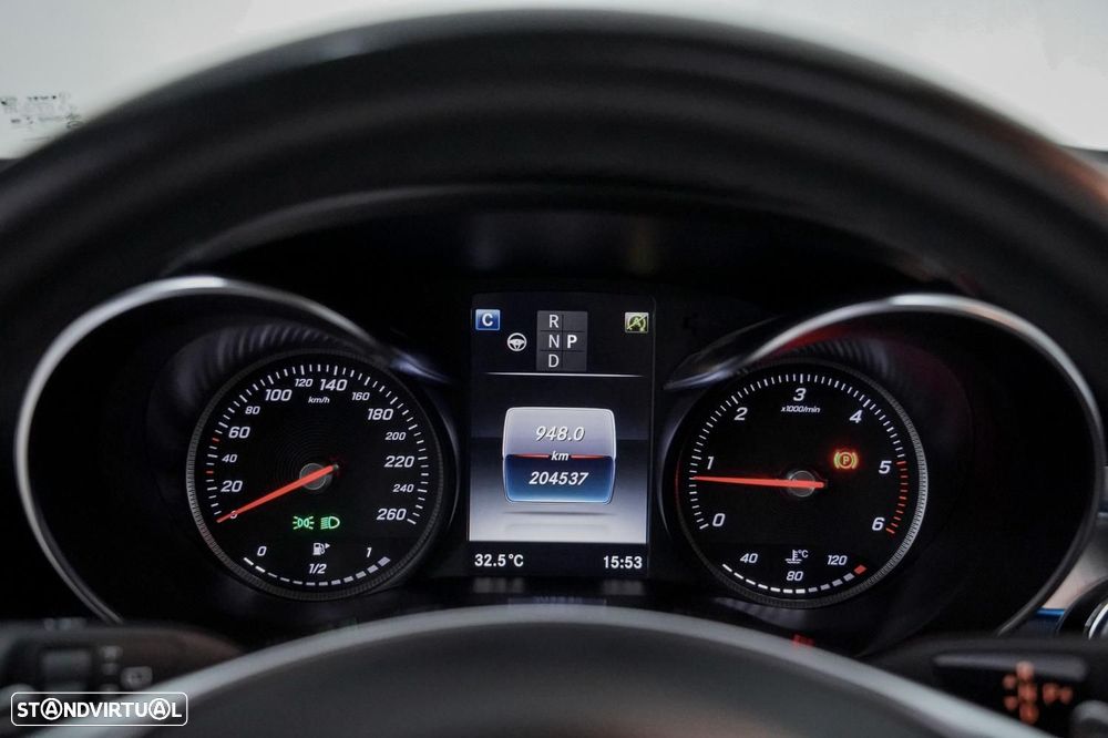 Mercedes-Benz GLC 220 d 4Matic 9G-TRONIC AMG Line - 10