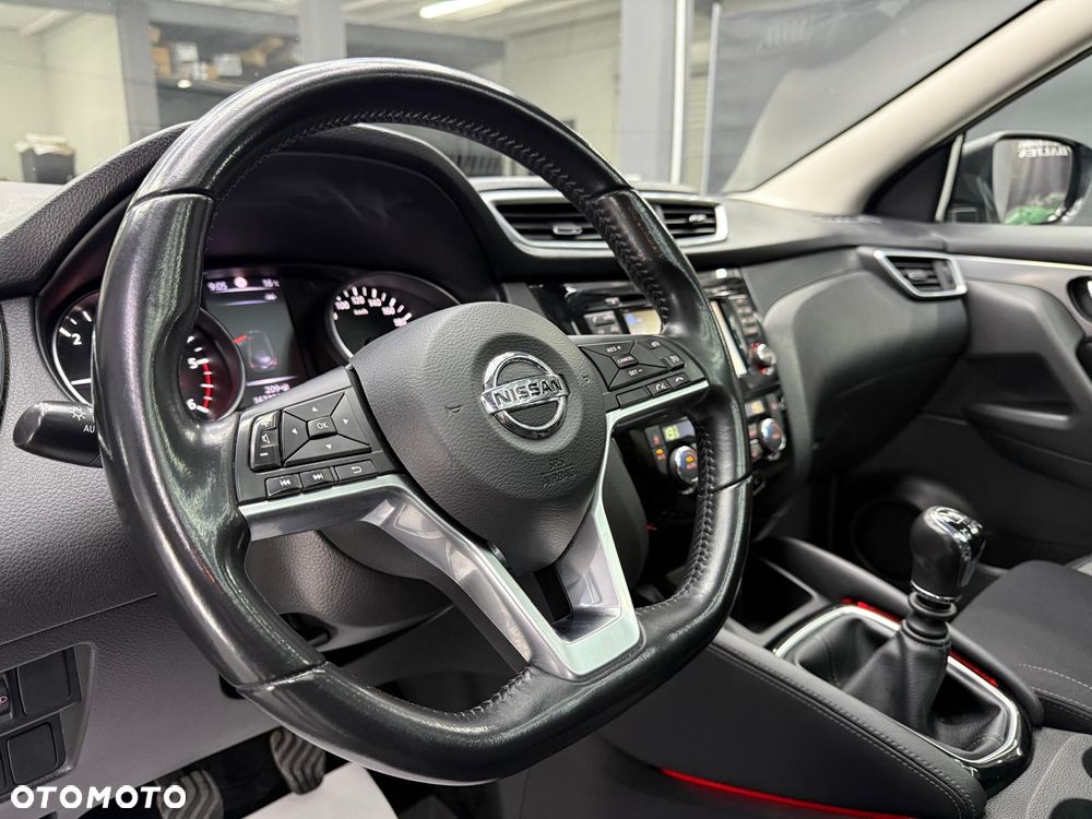 Nissan Qashqai 1.5 dCi N-CONNECTA - 16