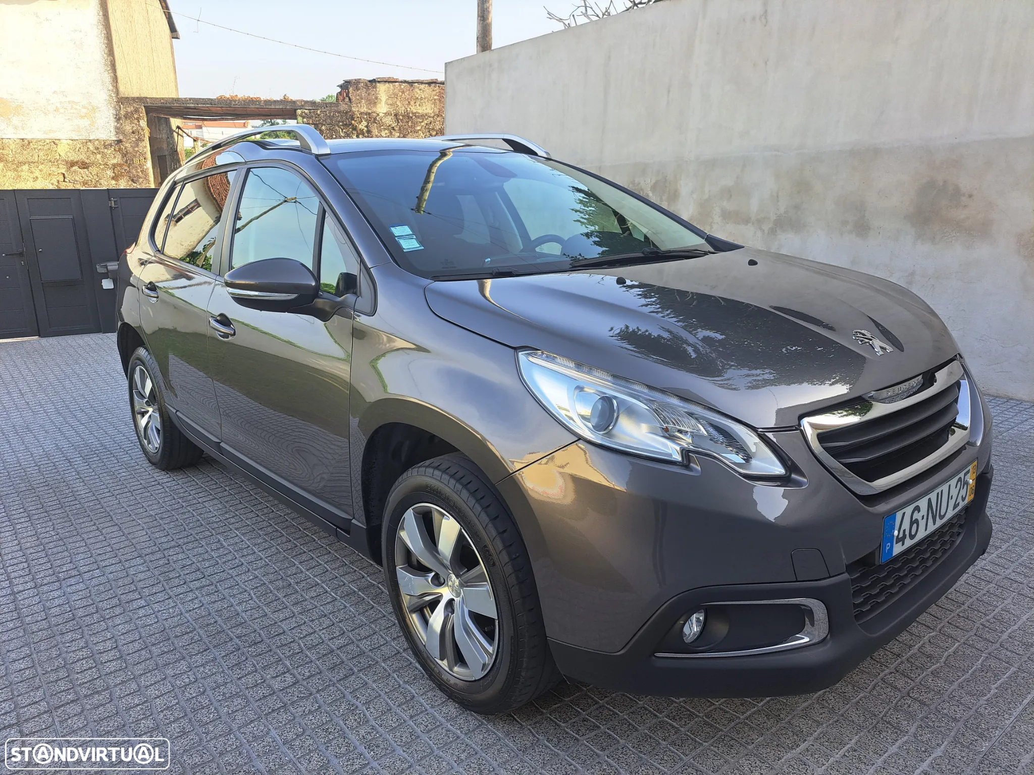 Peugeot 2008 1.2 PureTech Style - 3
