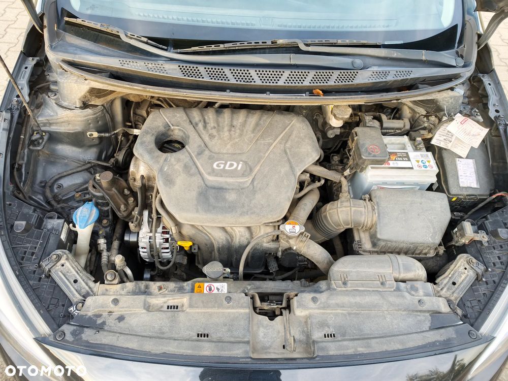Kia Ceed - 32