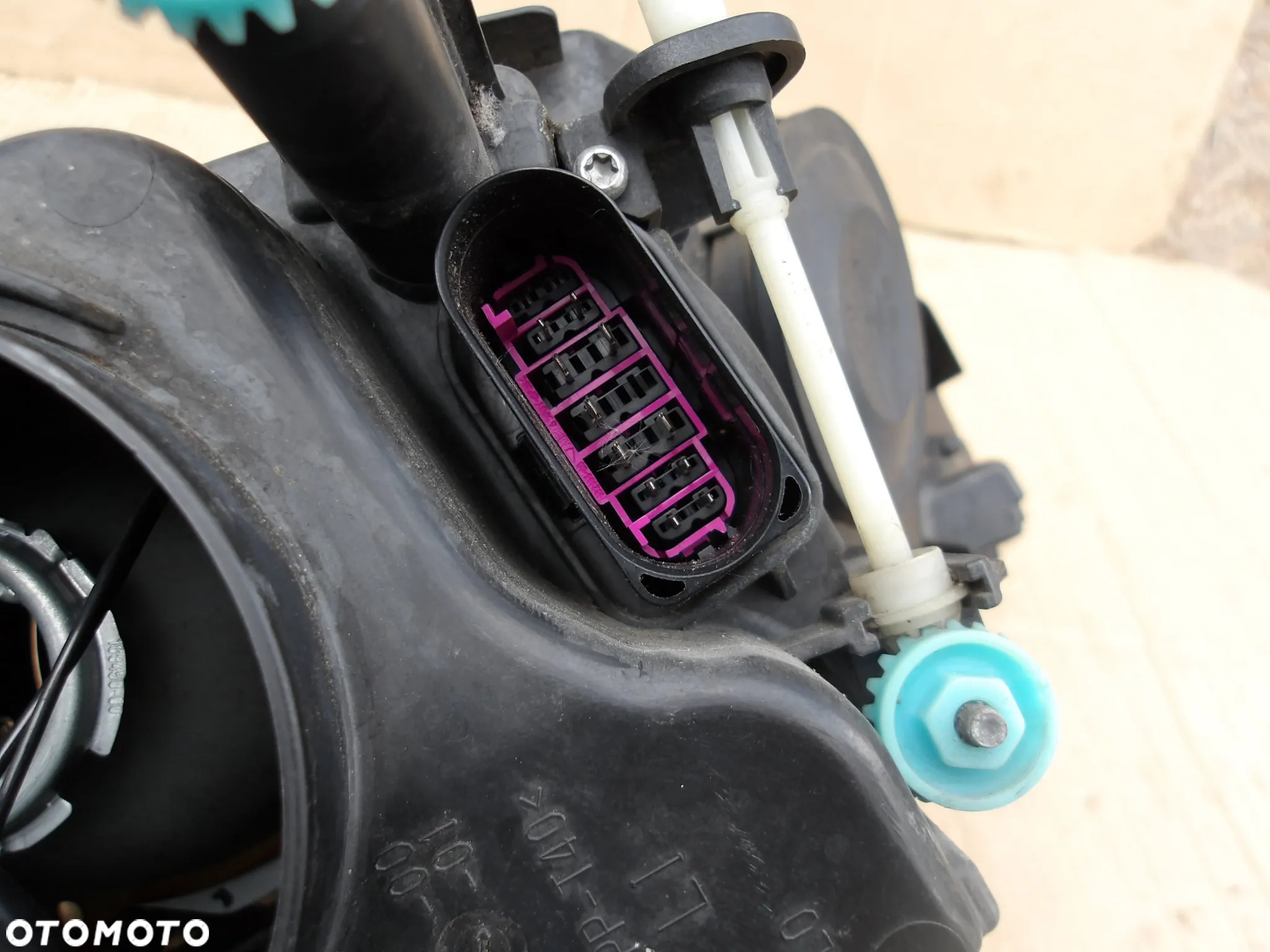 LAMPA LEWY PRZOD AUDI A3 8P LIFT BI XENON 8P0941003BE - 10