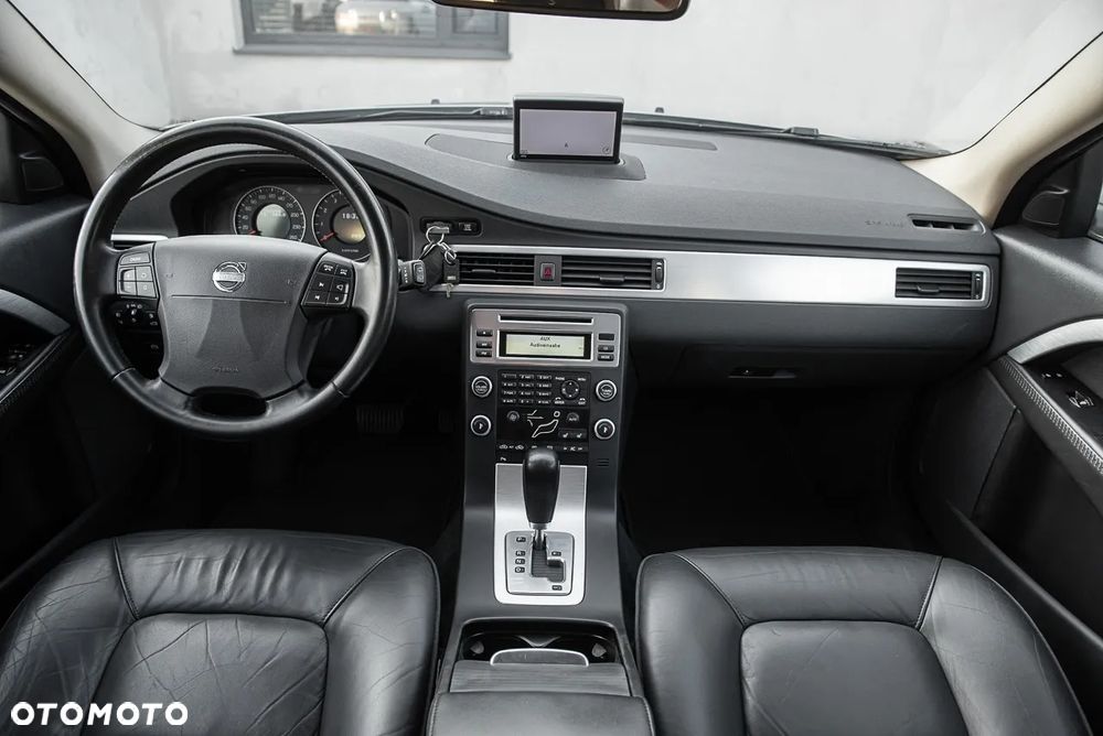 Volvo V70 3.2 Ocean Race - 6