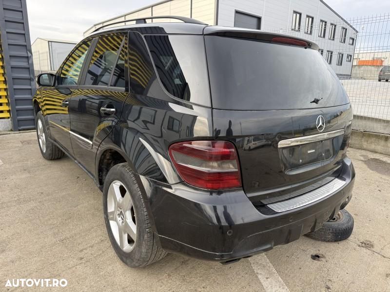 Aripa spate stanga Mercedes ML (2009-2011)[w164] facelift - 1