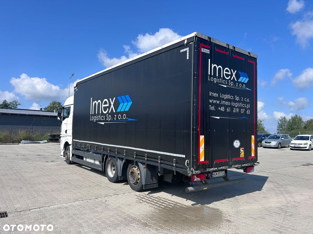 MAN TGX 26.470 6x2-2 LL CH GM - 18