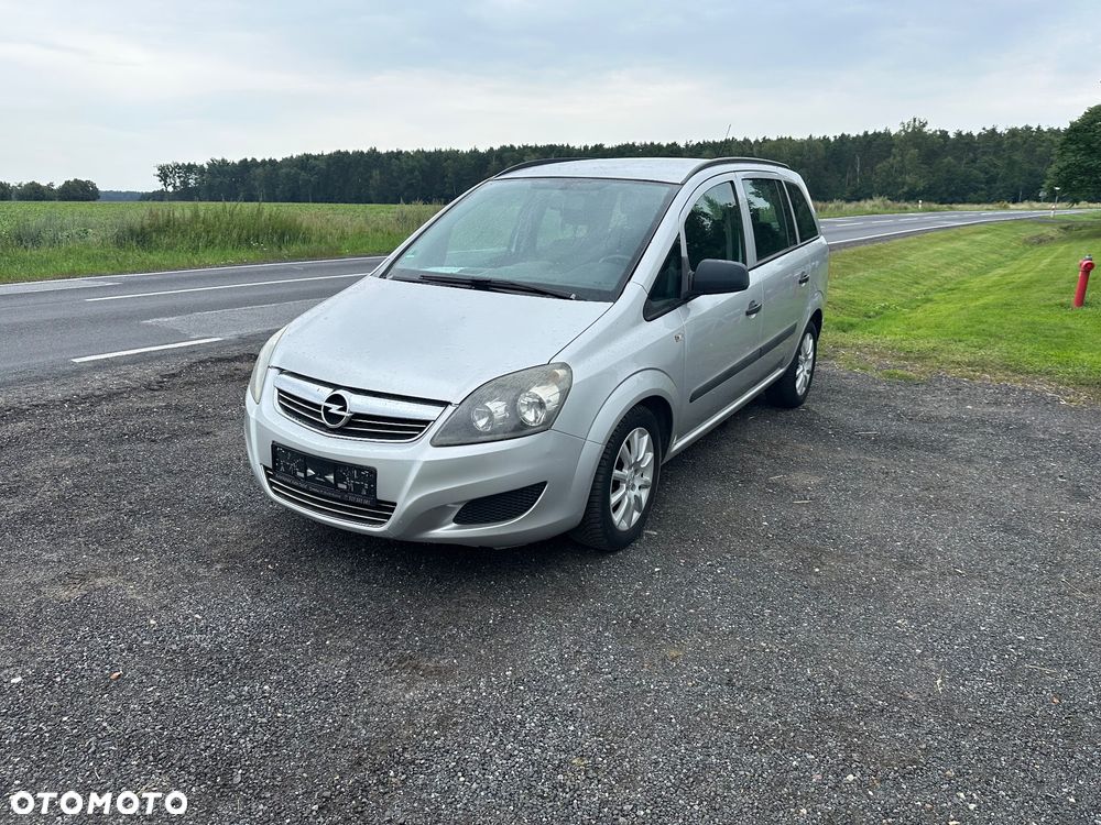 Opel Zafira - 1