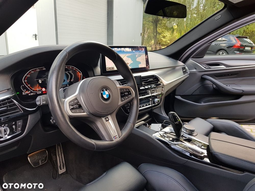 BMW Seria 5 540d xDrive M Sport Edition - 11