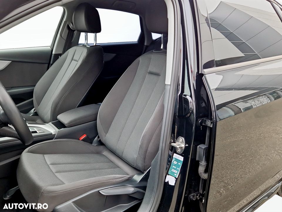 Audi A4 35 TFSI S tronic - 12