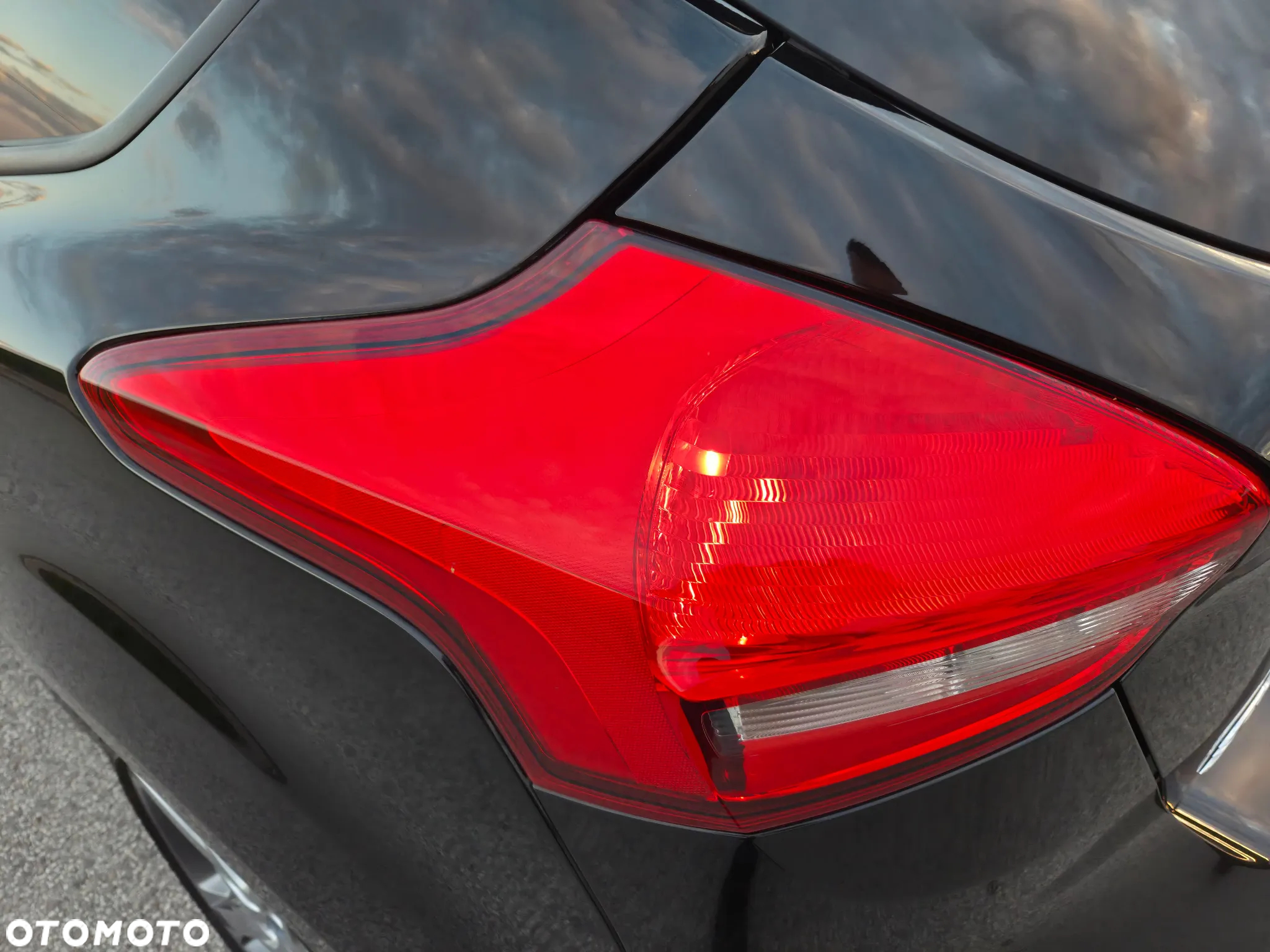 Ford Focus 1.0 EcoBoost ST-Line Red ASS - 24