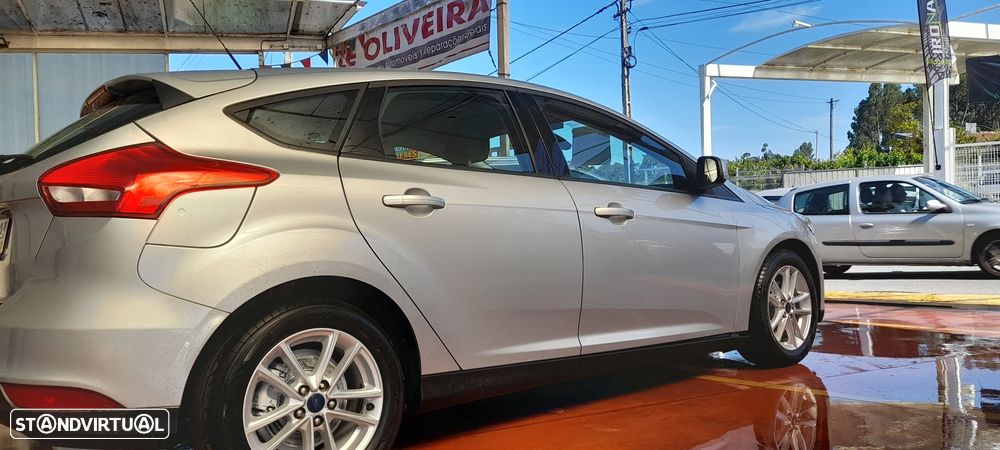 Ford Focus 1.5 TDCi Titanium - 2