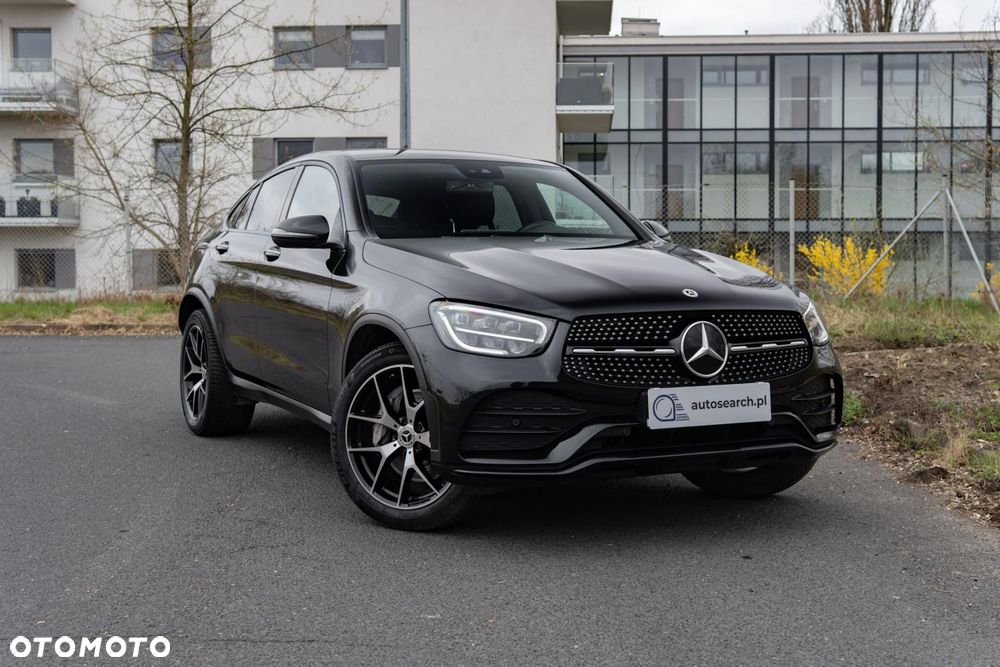 Mercedes-Benz GLC 300 4Matic 9G-TRONIC AMG Line - 4