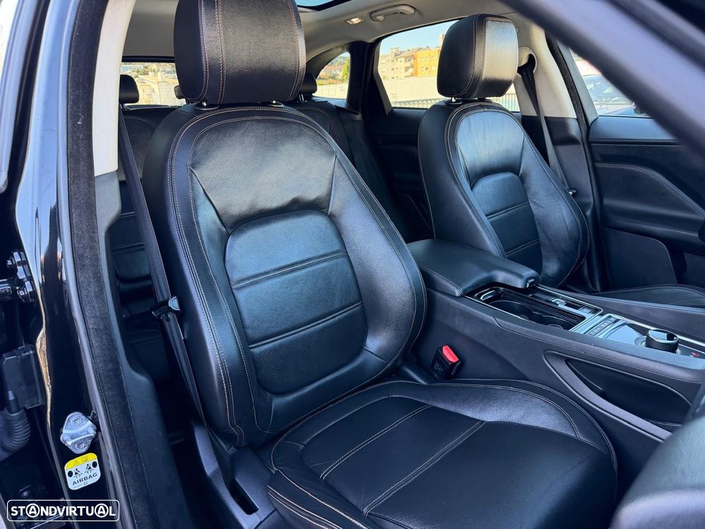 Jaguar F-Pace 2.0 i4D Prestige Aut. - 17
