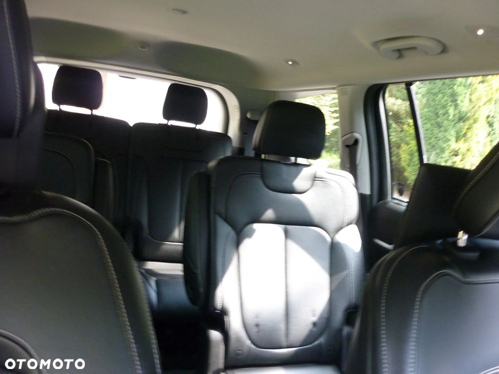 Jeep Grand Cherokee - 17