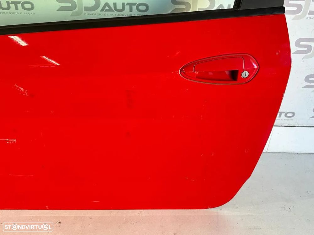 Porta Frente Direita / Esquerda - Fiat Grand Punto (3 portas) - 8