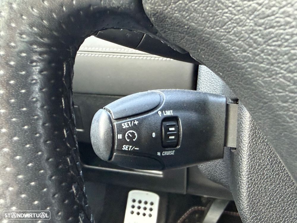 Peugeot RCZ 1.6 200 THP Onyx - 30