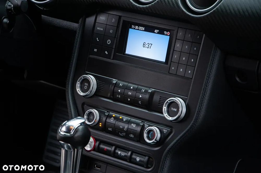 Ford Mustang - 21