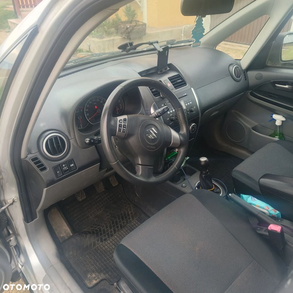Suzuki SX4 1.6 VVT 4x2 Comfort - 5