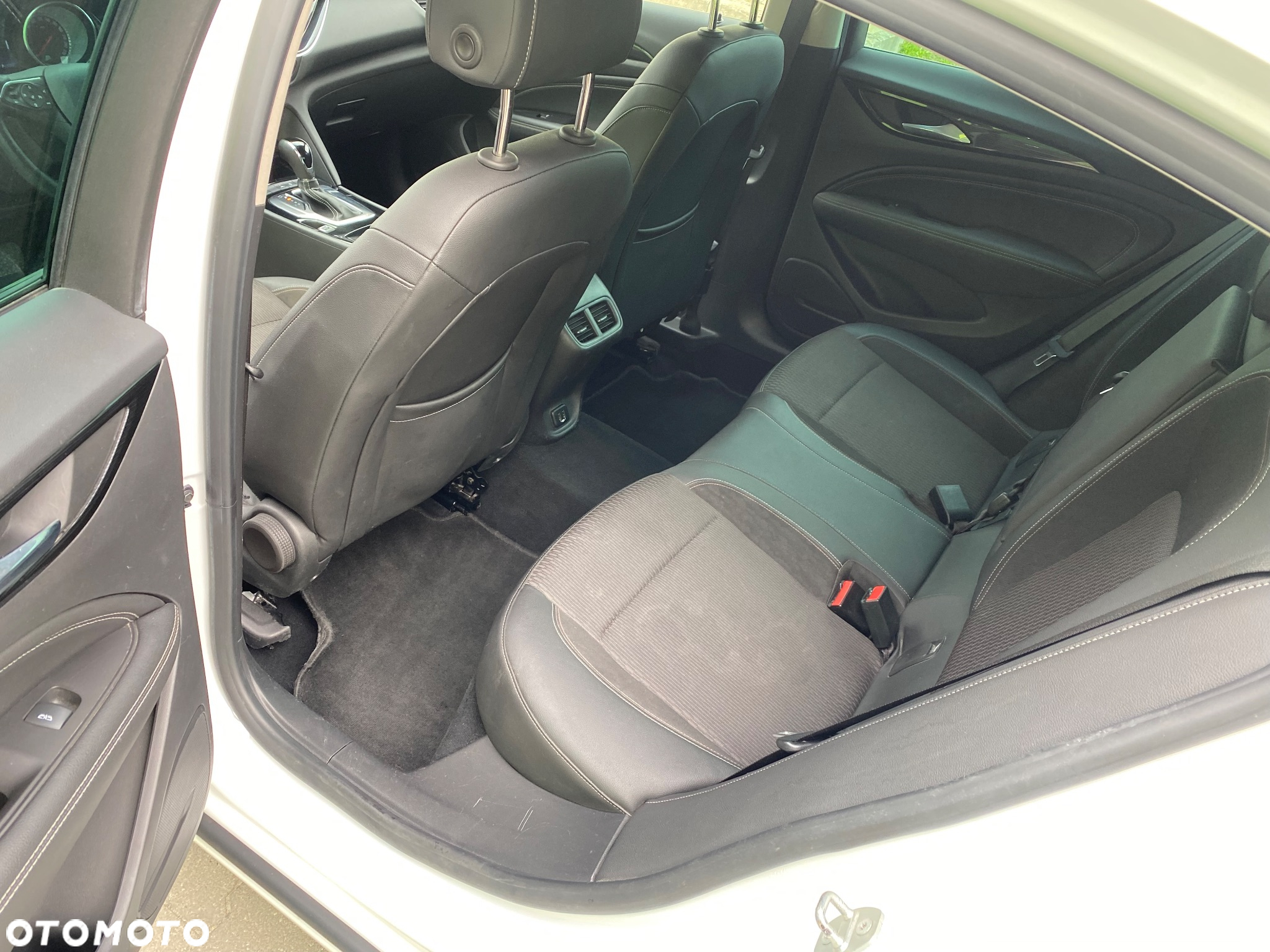 Opel Insignia 1.6 CDTI Cosmo - 9