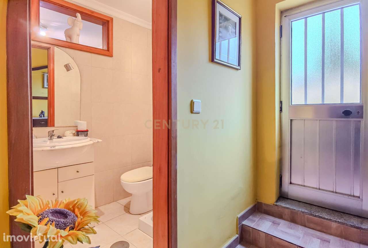 Moradia T4 com 2 Pisos Independentes – A 2 km da Praia | Perafita, Mat - Grande imagem: 5/25