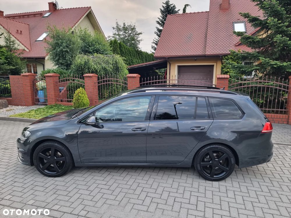 Volkswagen Golf - 8