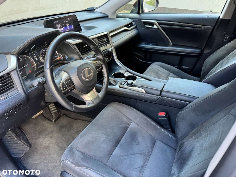 Lexus RX - 17