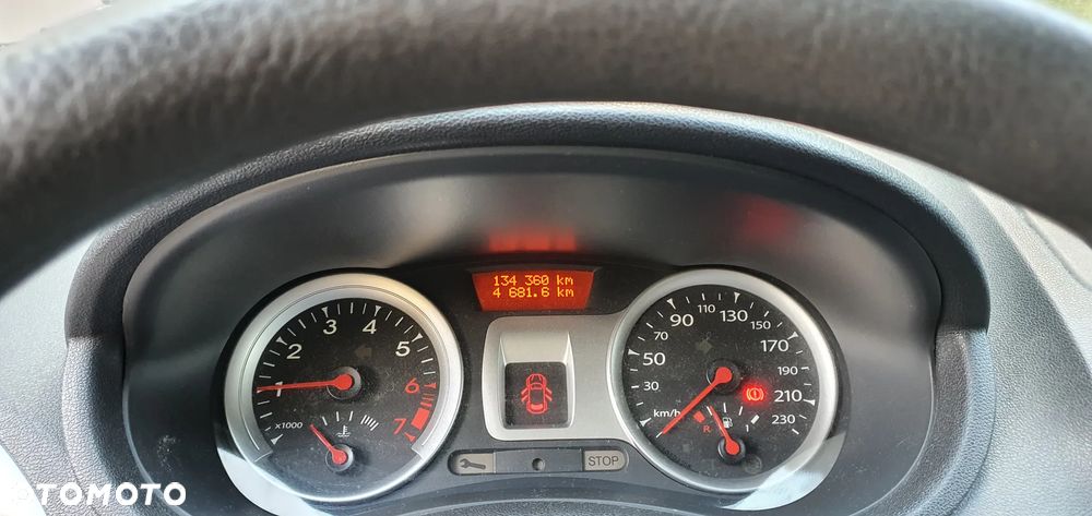 Renault Clio - 8