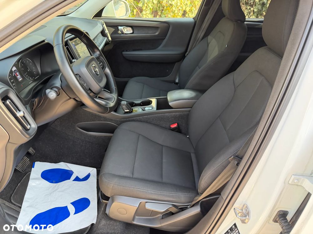 Volvo XC 40 T3 Momentum - 10