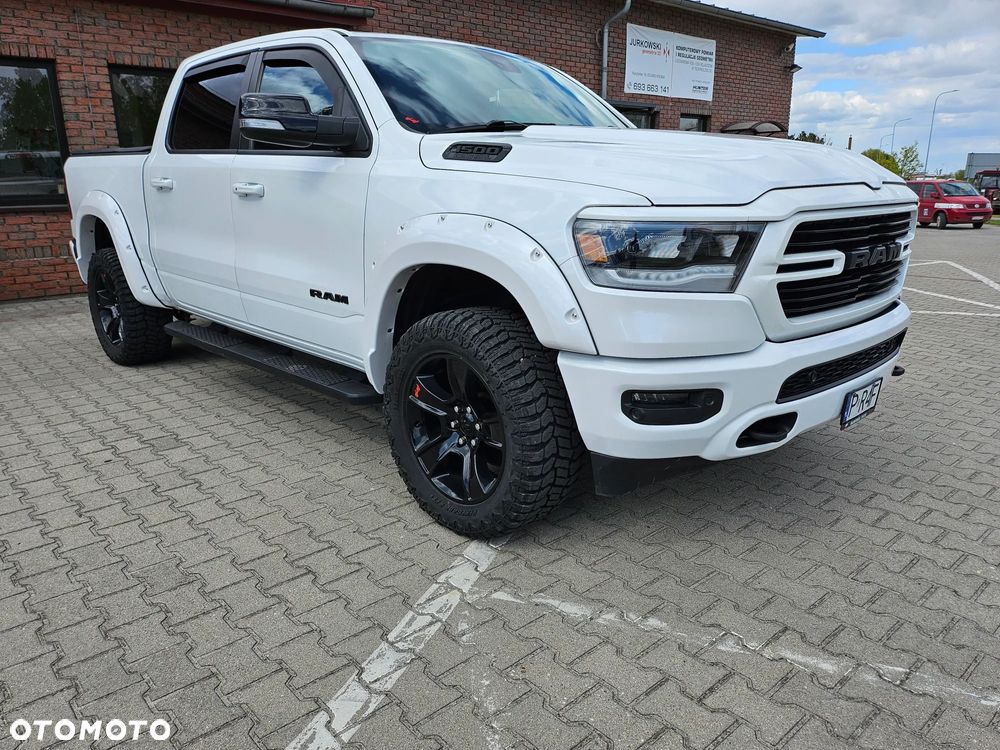 RAM 1500 Crew Cab Shortbed Laramie - 1