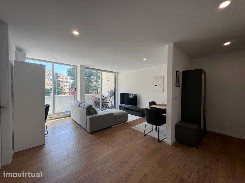 Apartamento T1 Mobilado - Barranha - Grande imagem: 2/12