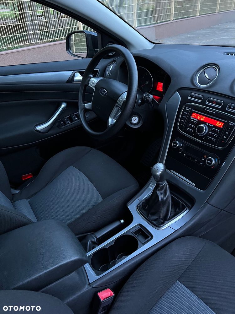 Ford Mondeo - 11