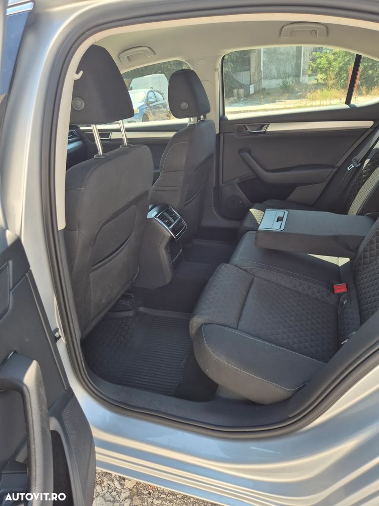 Skoda Superb 2.0 TDI DSG Style - 12