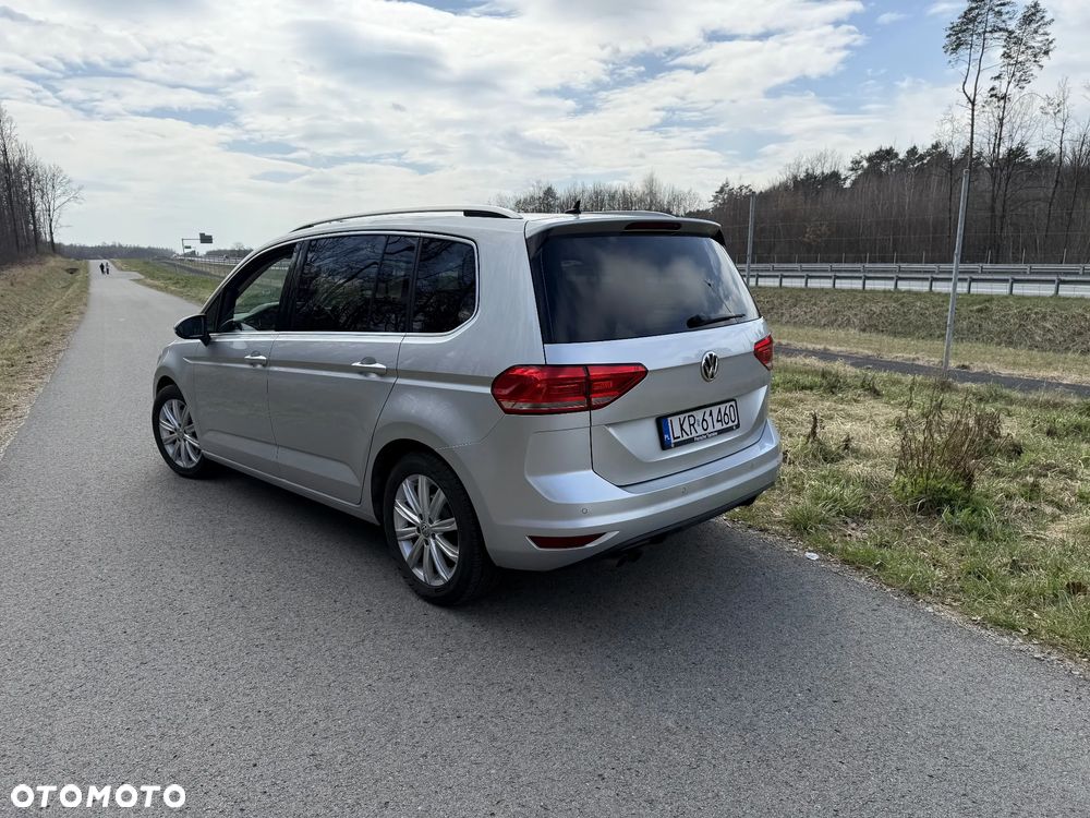 Volkswagen Touran 2.0 TDI SCR (BlueMotion Technology) Highline - 4